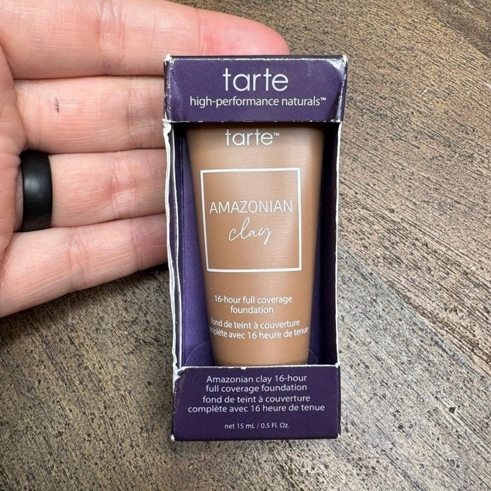 Tarte Amazonian Clay in RICH HONEY 57H Full Coverage 16 HR Foundation